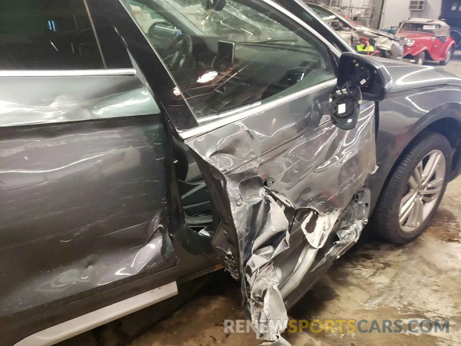 9 Photograph of a damaged car WA1BNAFYXK2095889 AUDI Q5 2019