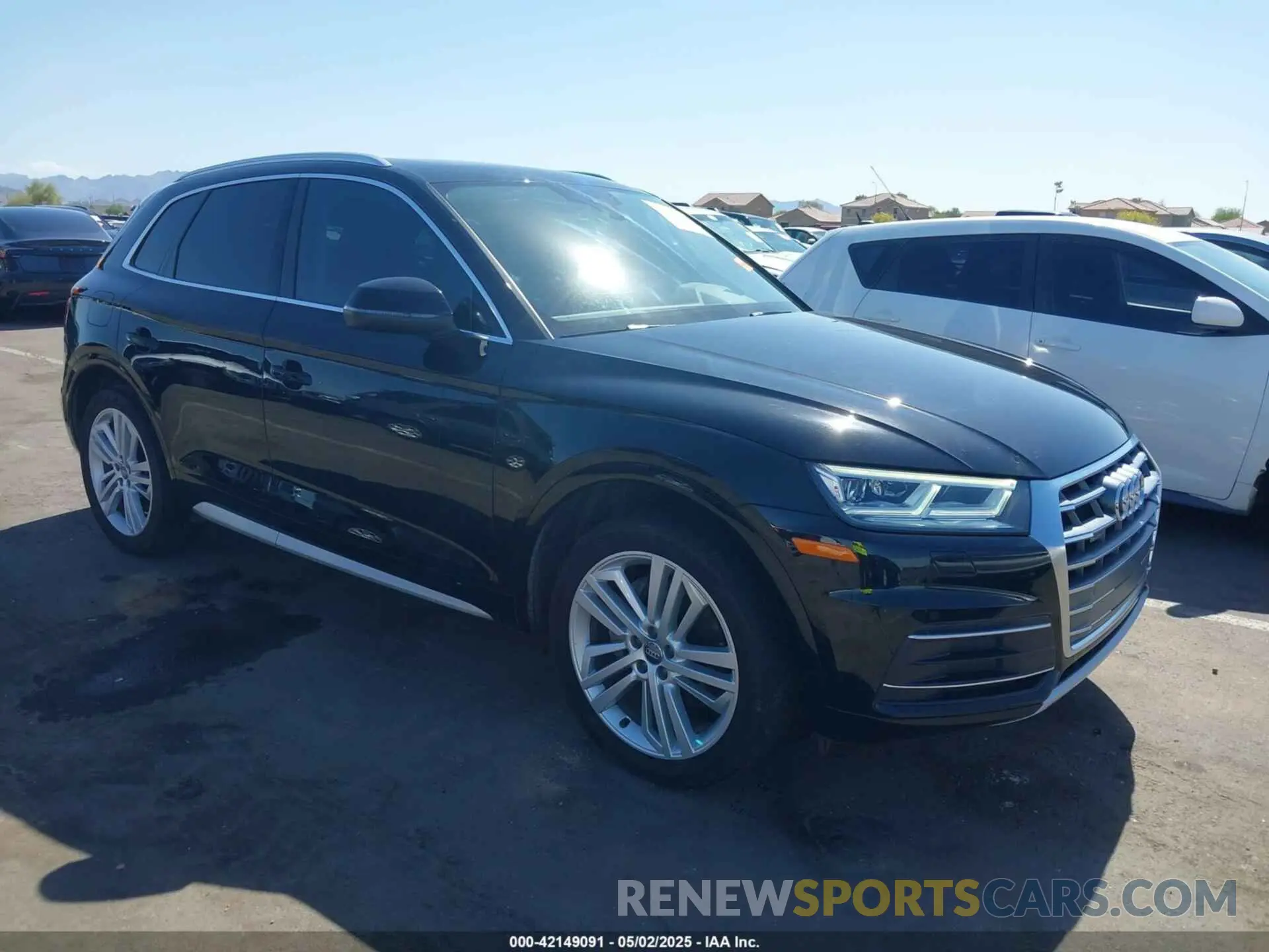 1 Photograph of a damaged car WA1BNAFYXK2118104 AUDI Q5 2019