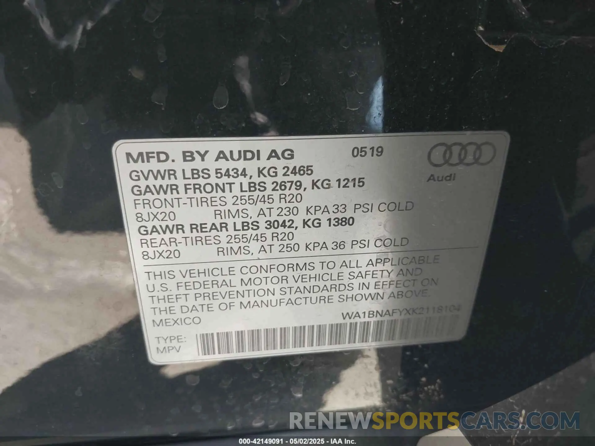 9 Photograph of a damaged car WA1BNAFYXK2118104 AUDI Q5 2019