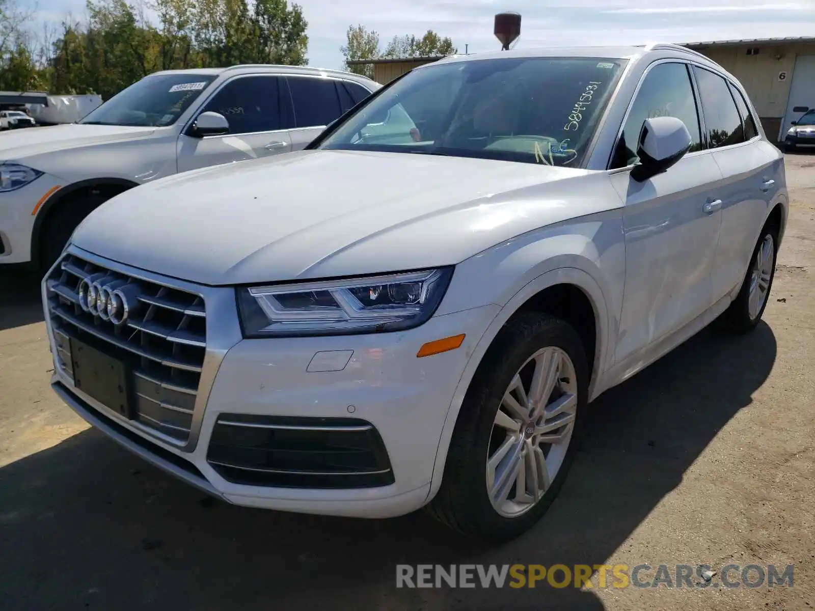 2 Photograph of a damaged car WA1BNAFYXK2122119 AUDI Q5 2019