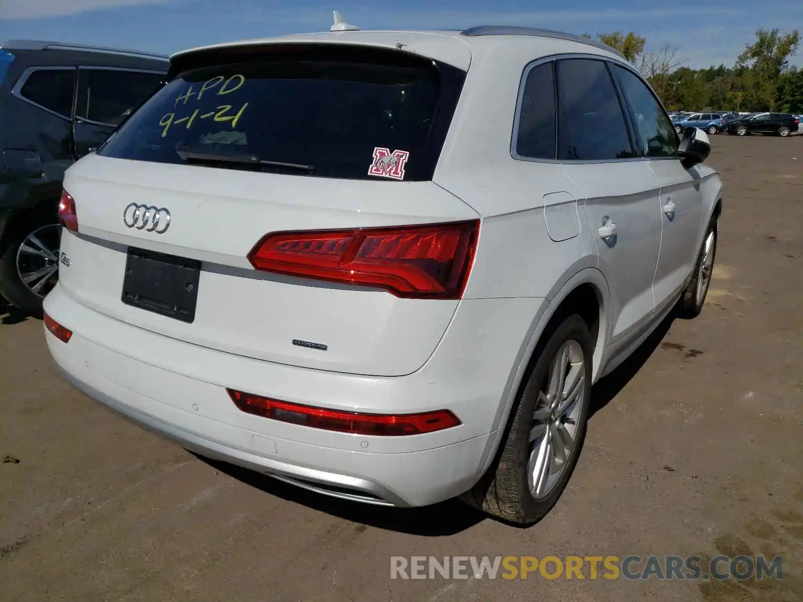 4 Photograph of a damaged car WA1BNAFYXK2122119 AUDI Q5 2019