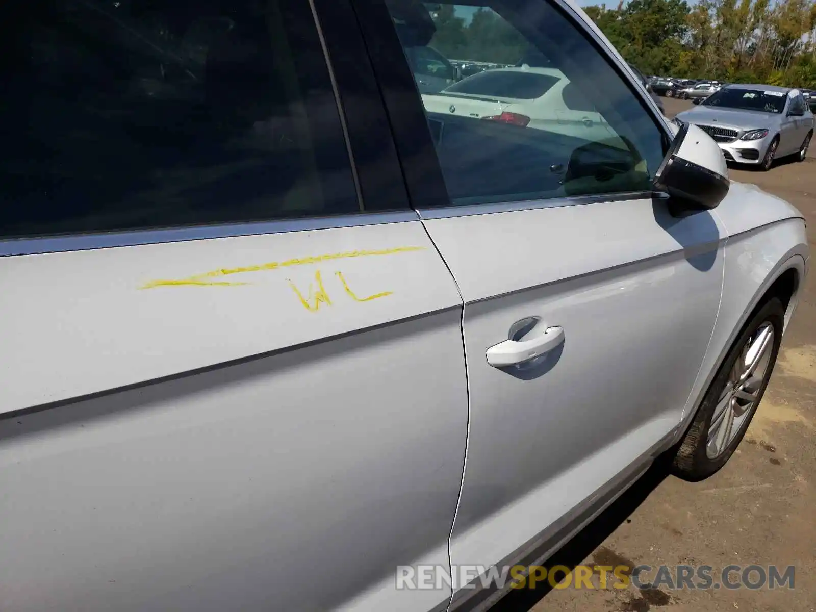 9 Photograph of a damaged car WA1BNAFYXK2122119 AUDI Q5 2019