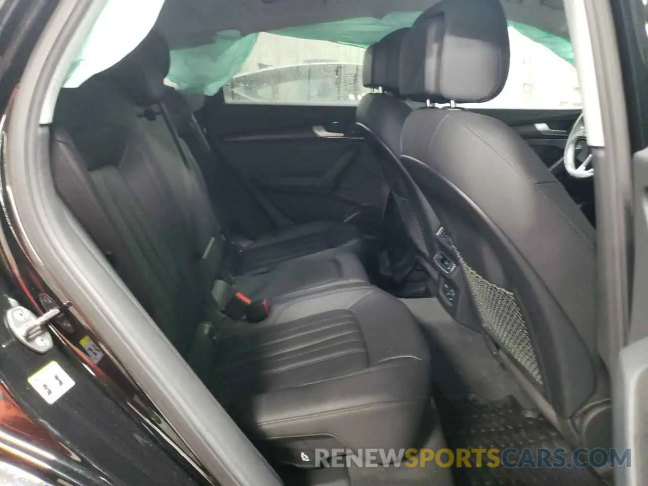 10 Photograph of a damaged car WA1BNAFYXK2132195 AUDI Q5 2019