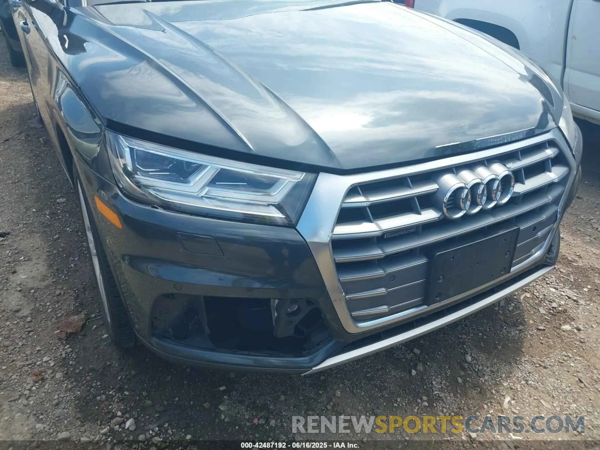 6 Photograph of a damaged car WA1BNAFYXK2134349 AUDI Q5 2019