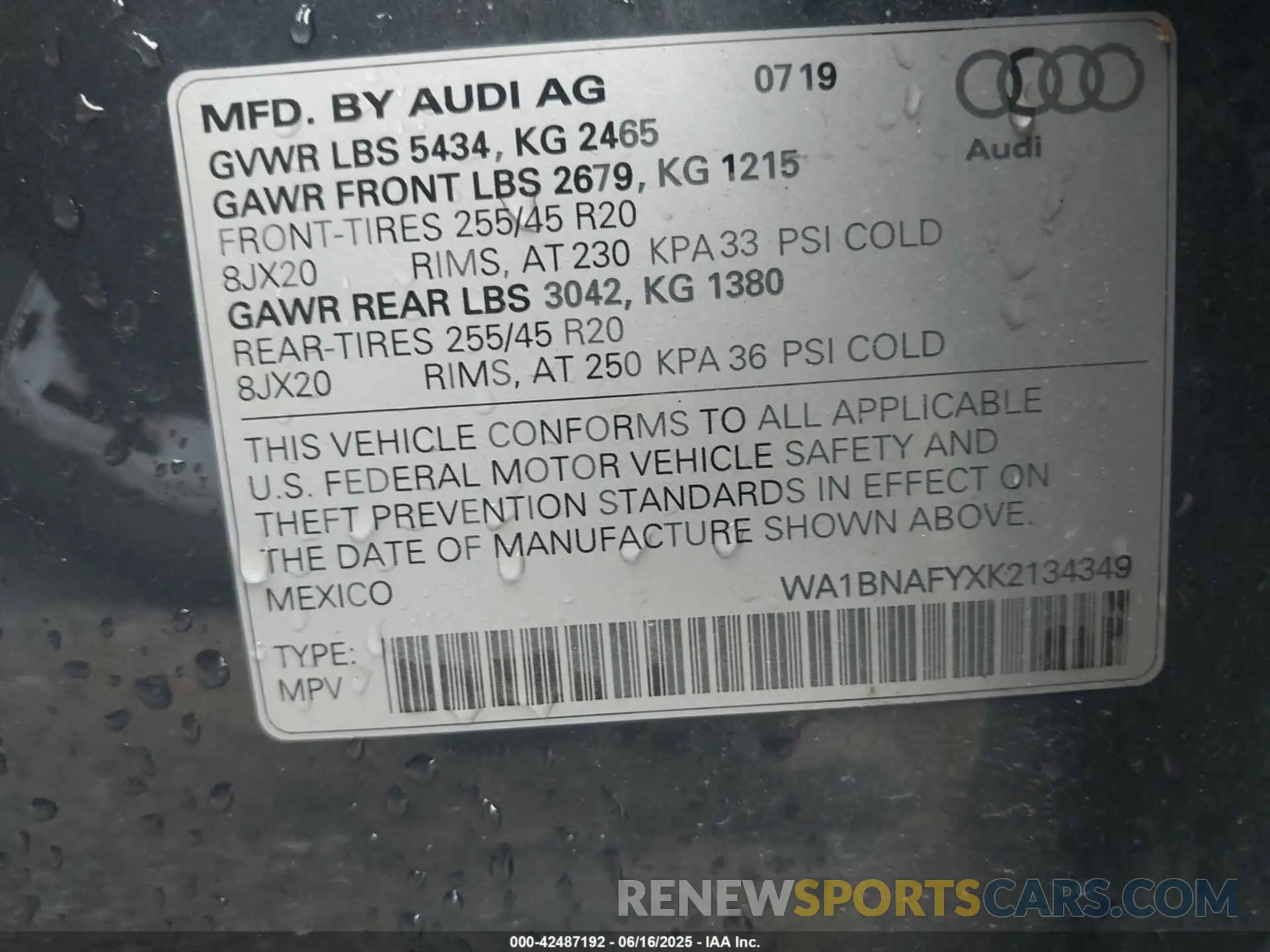 9 Photograph of a damaged car WA1BNAFYXK2134349 AUDI Q5 2019