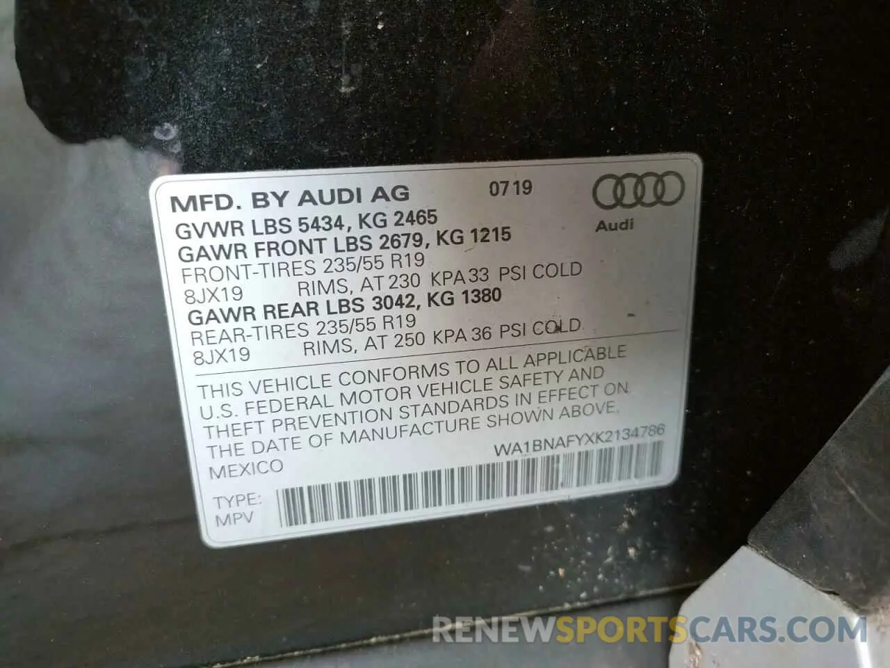 10 Photograph of a damaged car WA1BNAFYXK2134786 AUDI Q5 2019