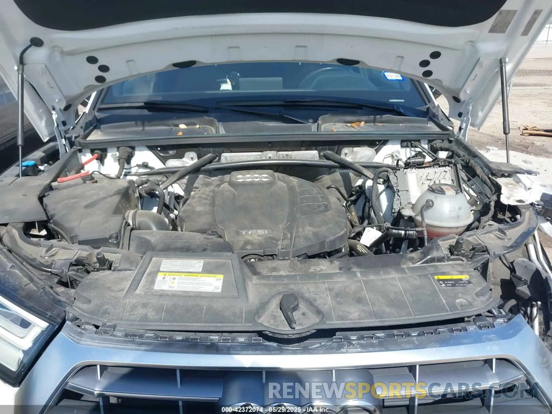 10 Photograph of a damaged car WA1BNAFYXK2144783 AUDI Q5 2019