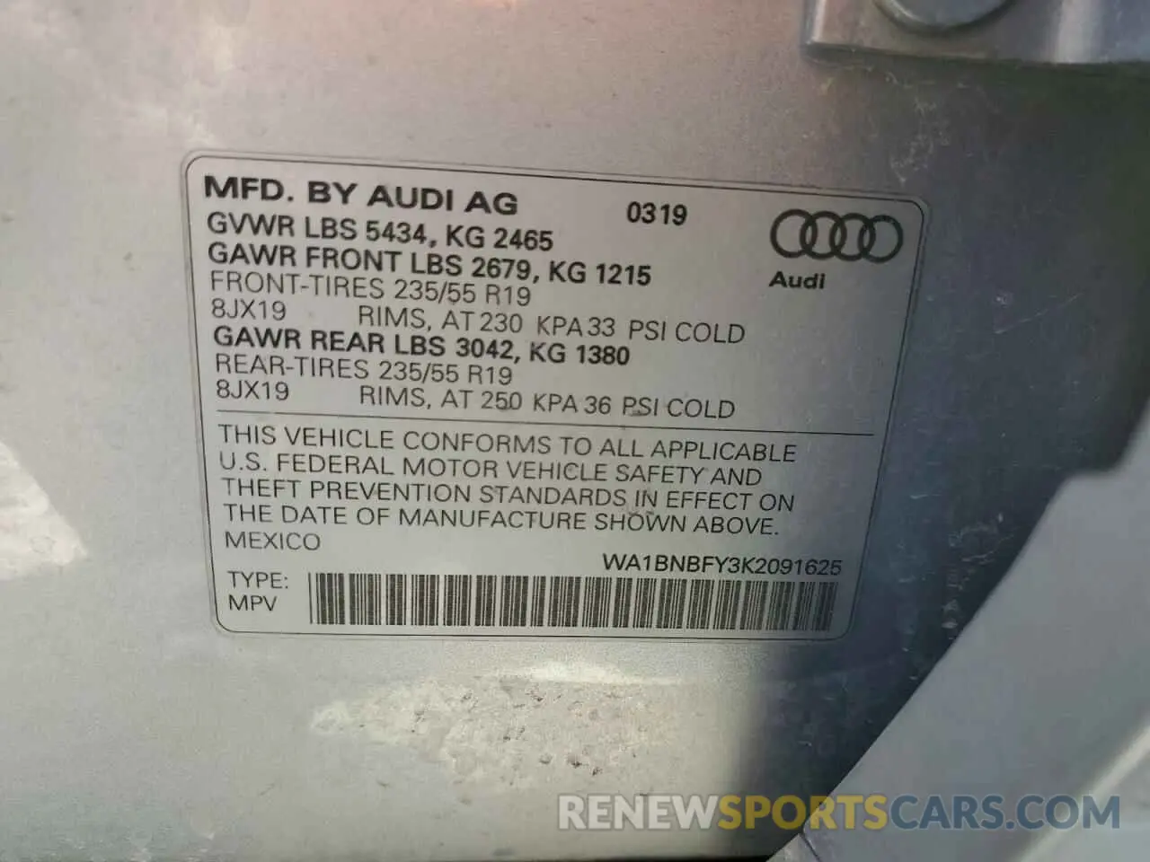 12 Photograph of a damaged car WA1BNBFY3K2091625 AUDI Q5 2019