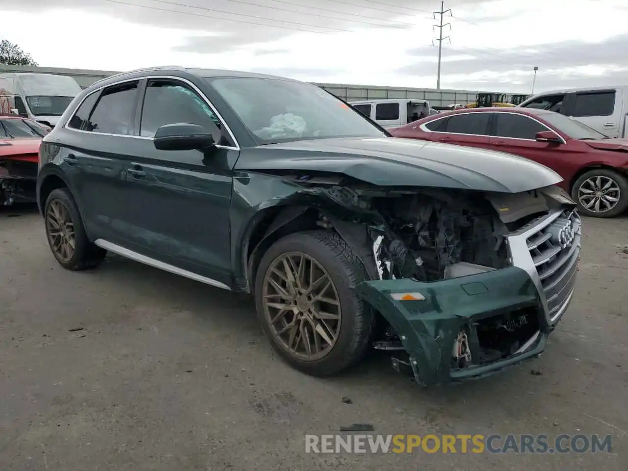 4 Photograph of a damaged car WA1CNAFY0K2094402 AUDI Q5 2019