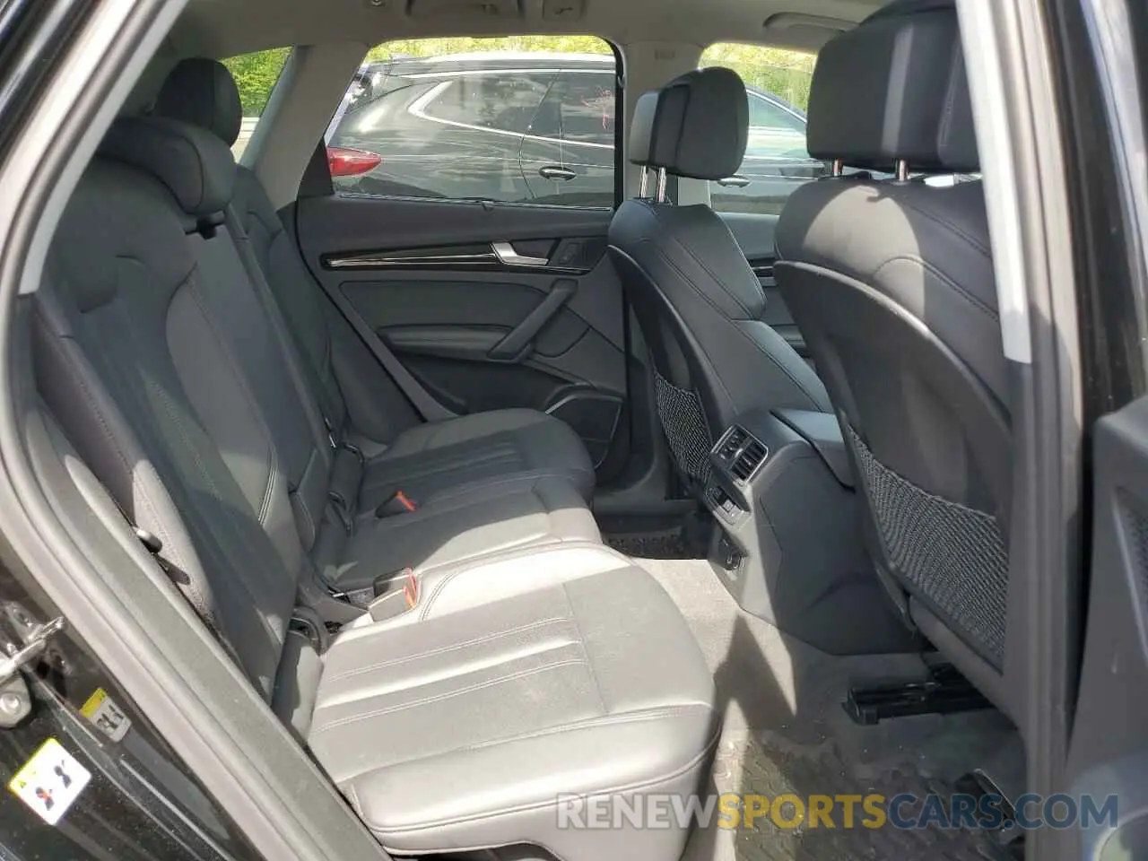 11 Photograph of a damaged car WA1CNAFY0K2112137 AUDI Q5 2019