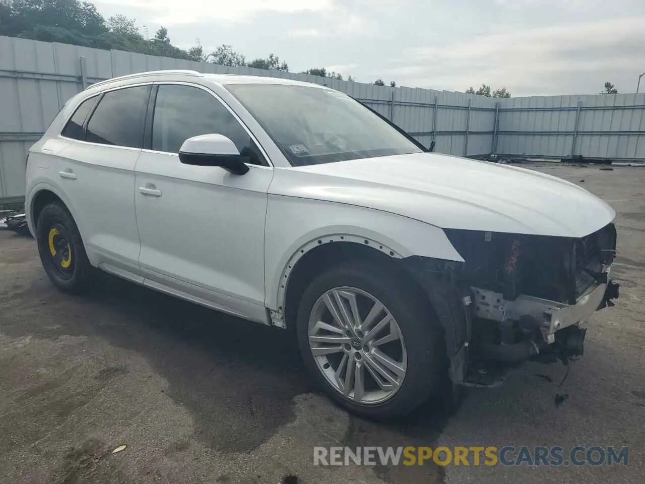 4 Photograph of a damaged car WA1CNAFY2K2043922 AUDI Q5 2019