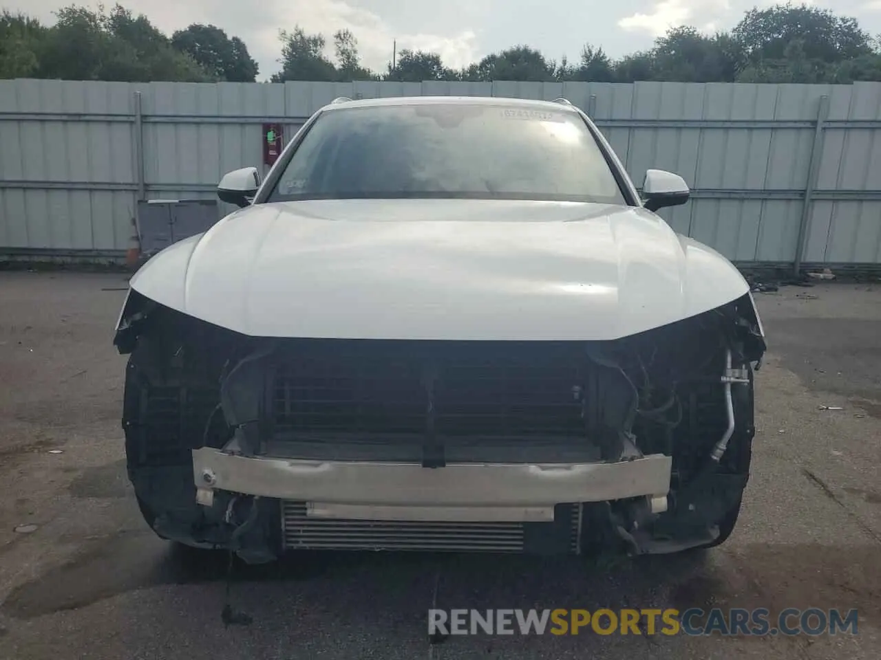 5 Photograph of a damaged car WA1CNAFY2K2043922 AUDI Q5 2019