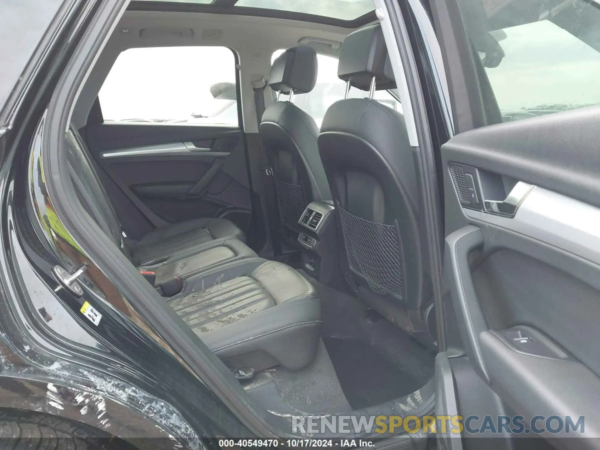 8 Photograph of a damaged car WA1CNAFY2K2072045 AUDI Q5 2019