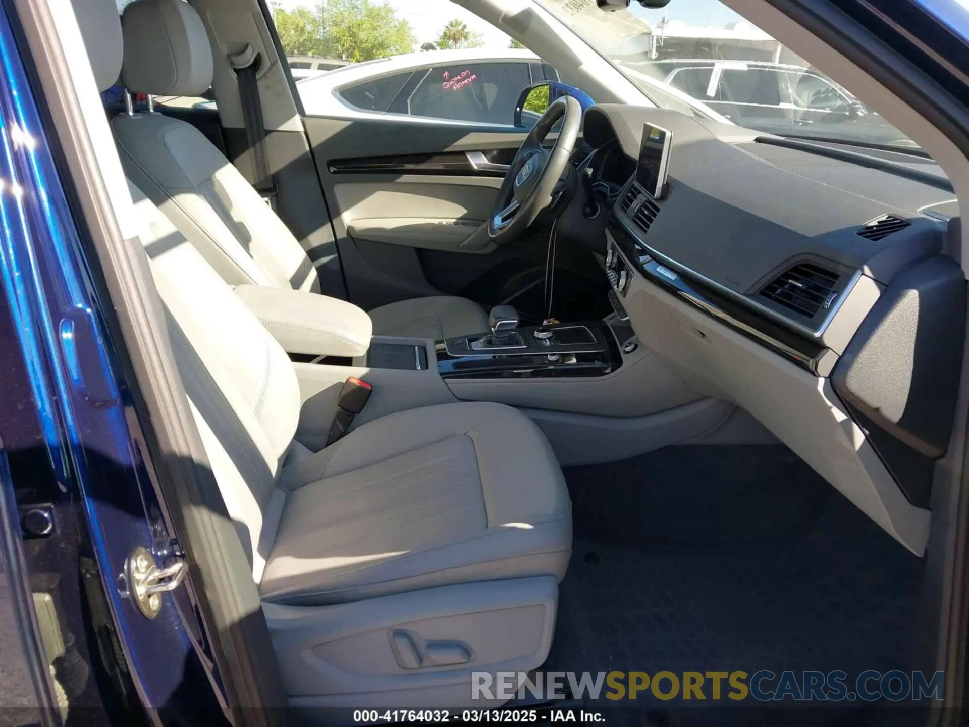 5 Photograph of a damaged car WA1CNAFY4K2021839 AUDI Q5 2019