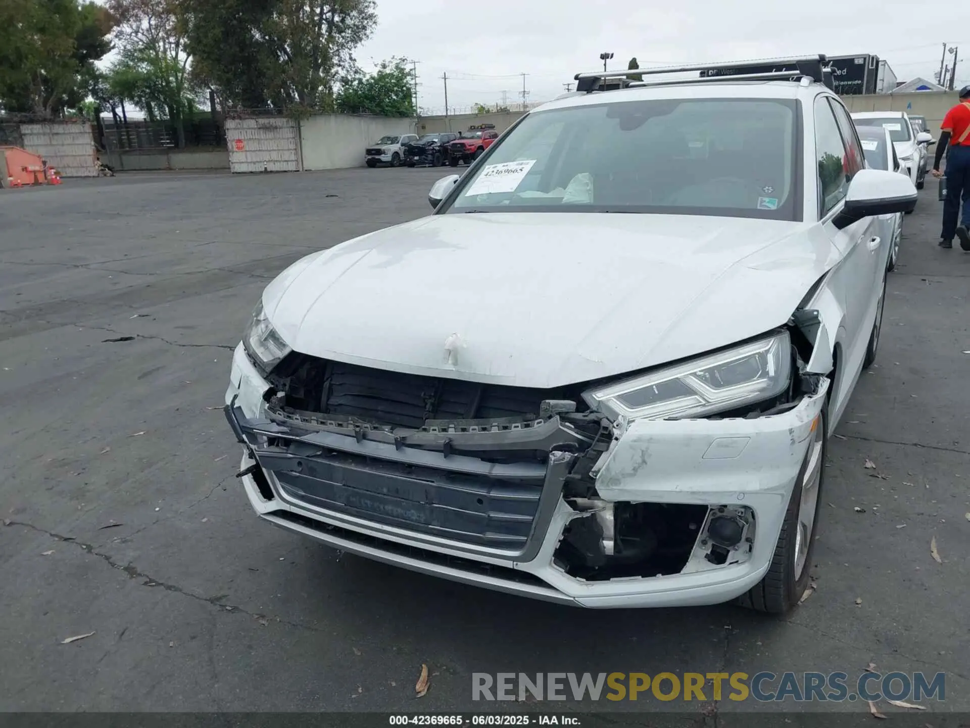 12 Photograph of a damaged car WA1CNAFY4K2070295 AUDI Q5 2019