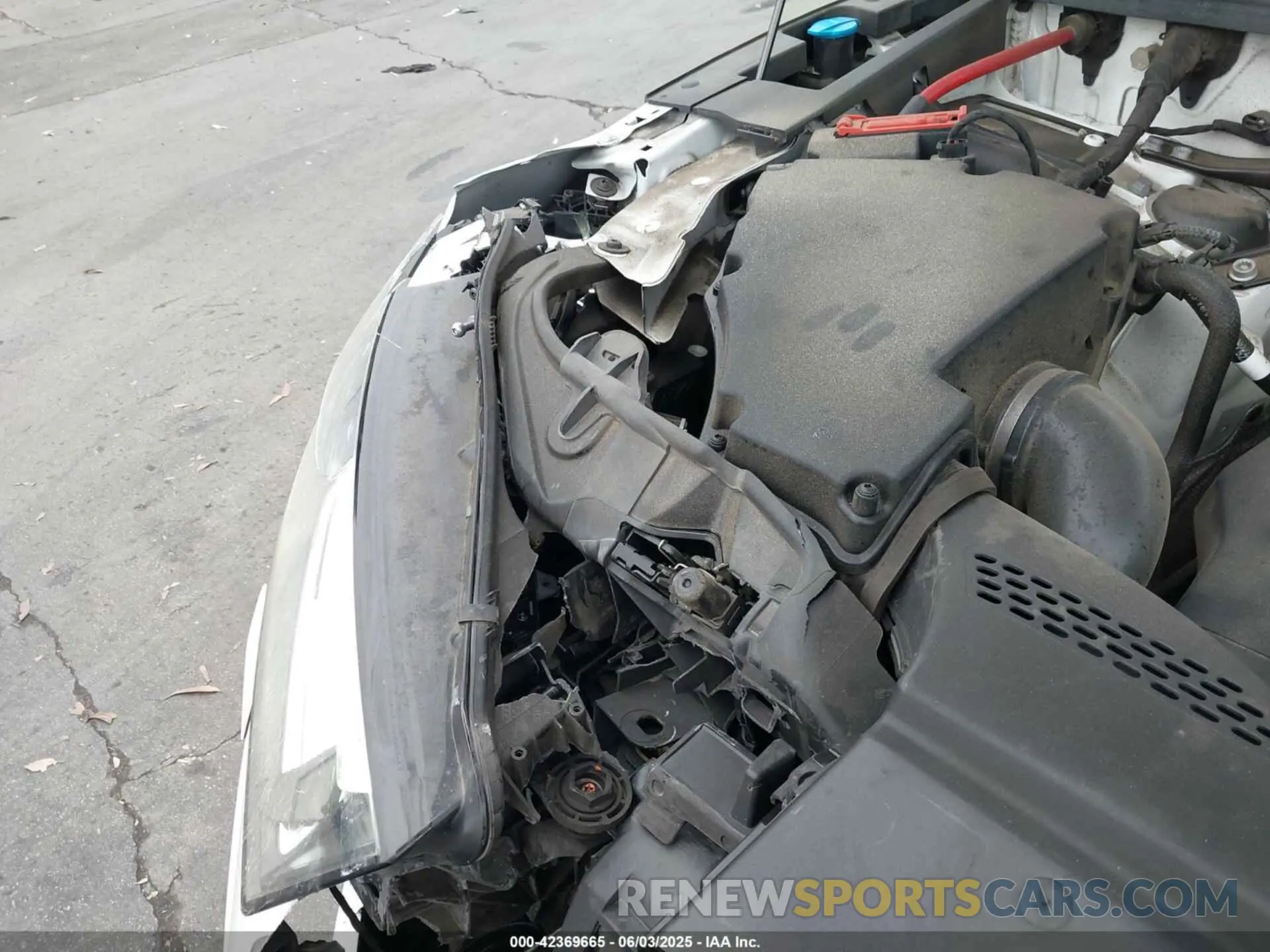 18 Photograph of a damaged car WA1CNAFY4K2070295 AUDI Q5 2019