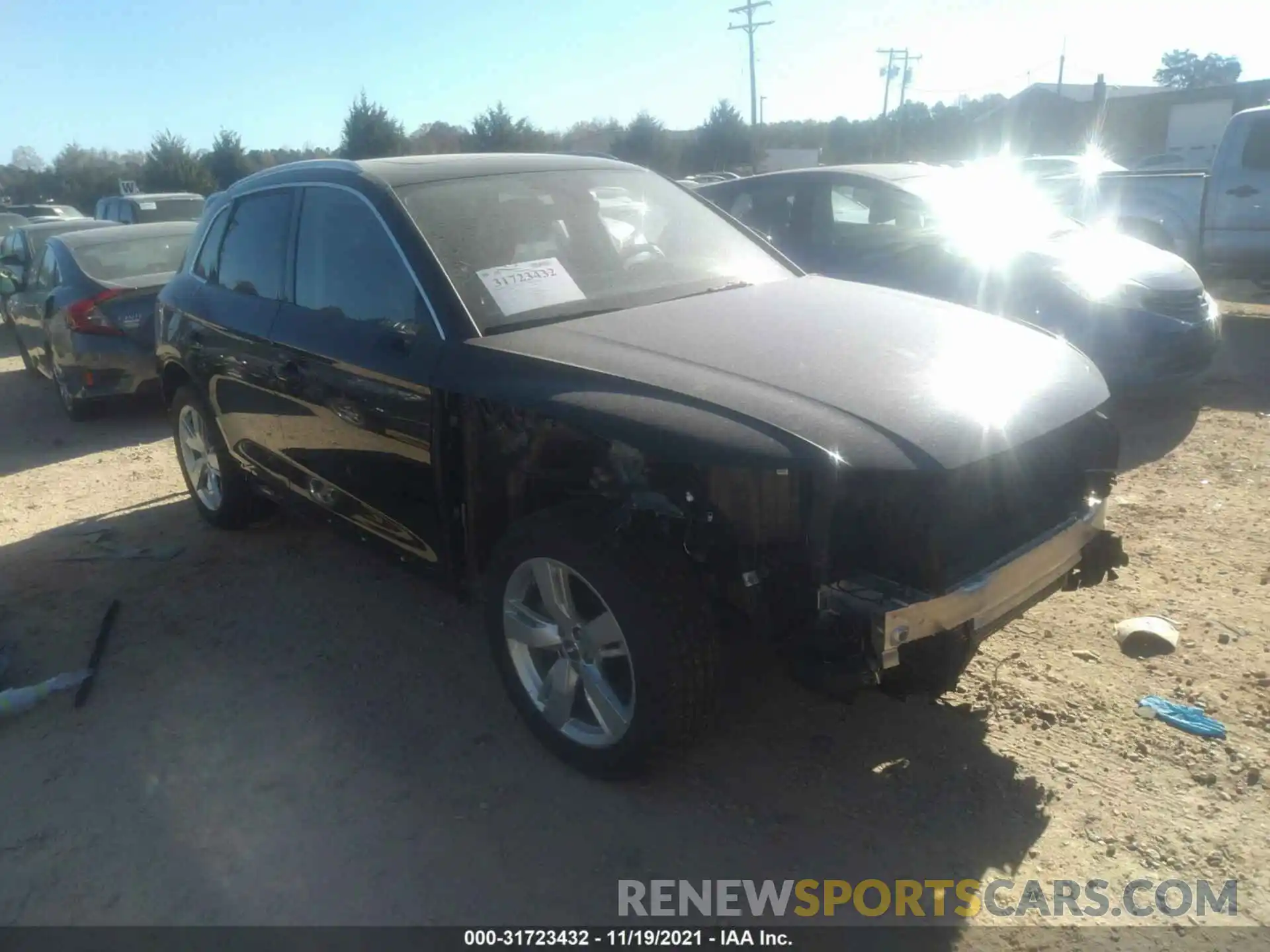 1 Photograph of a damaged car WA1CNAFY5K2045082 AUDI Q5 2019