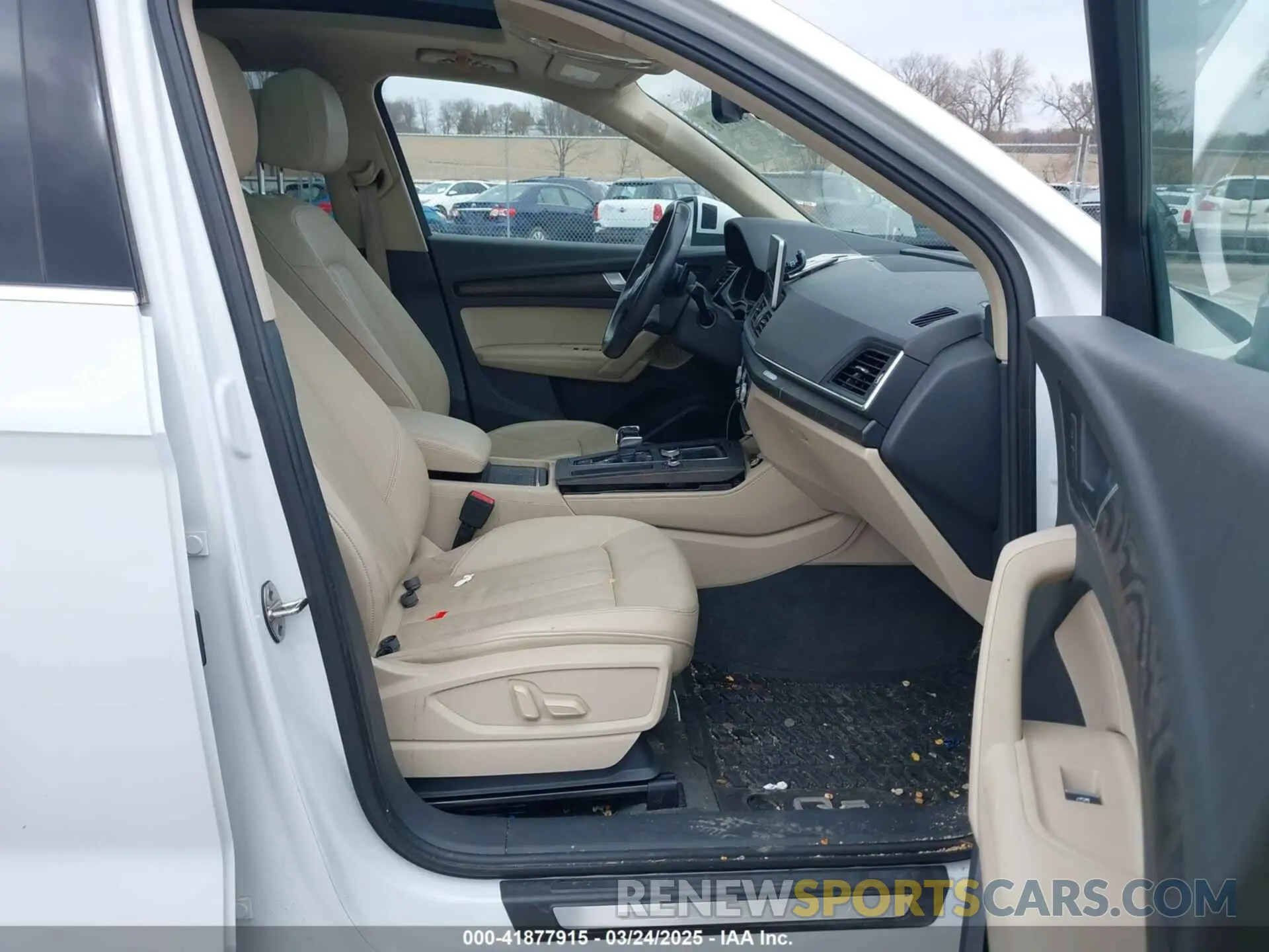 5 Photograph of a damaged car WA1CNAFY5K2057135 AUDI Q5 2019