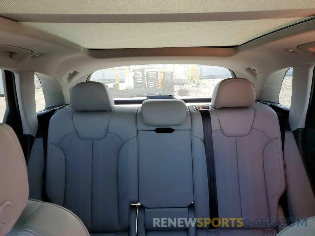 10 Photograph of a damaged car WA1CNAFY7K2094459 AUDI Q5 2019