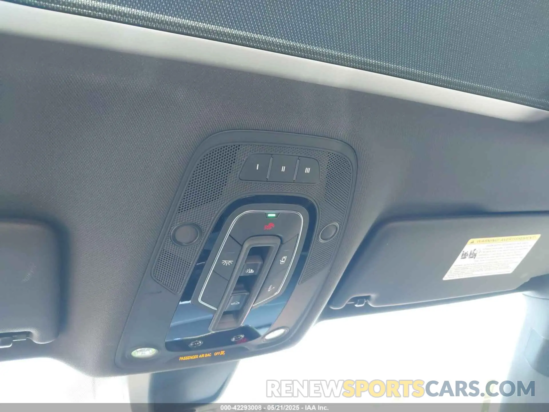 17 Photograph of a damaged car WA1CNAFY7K2117092 AUDI Q5 2019
