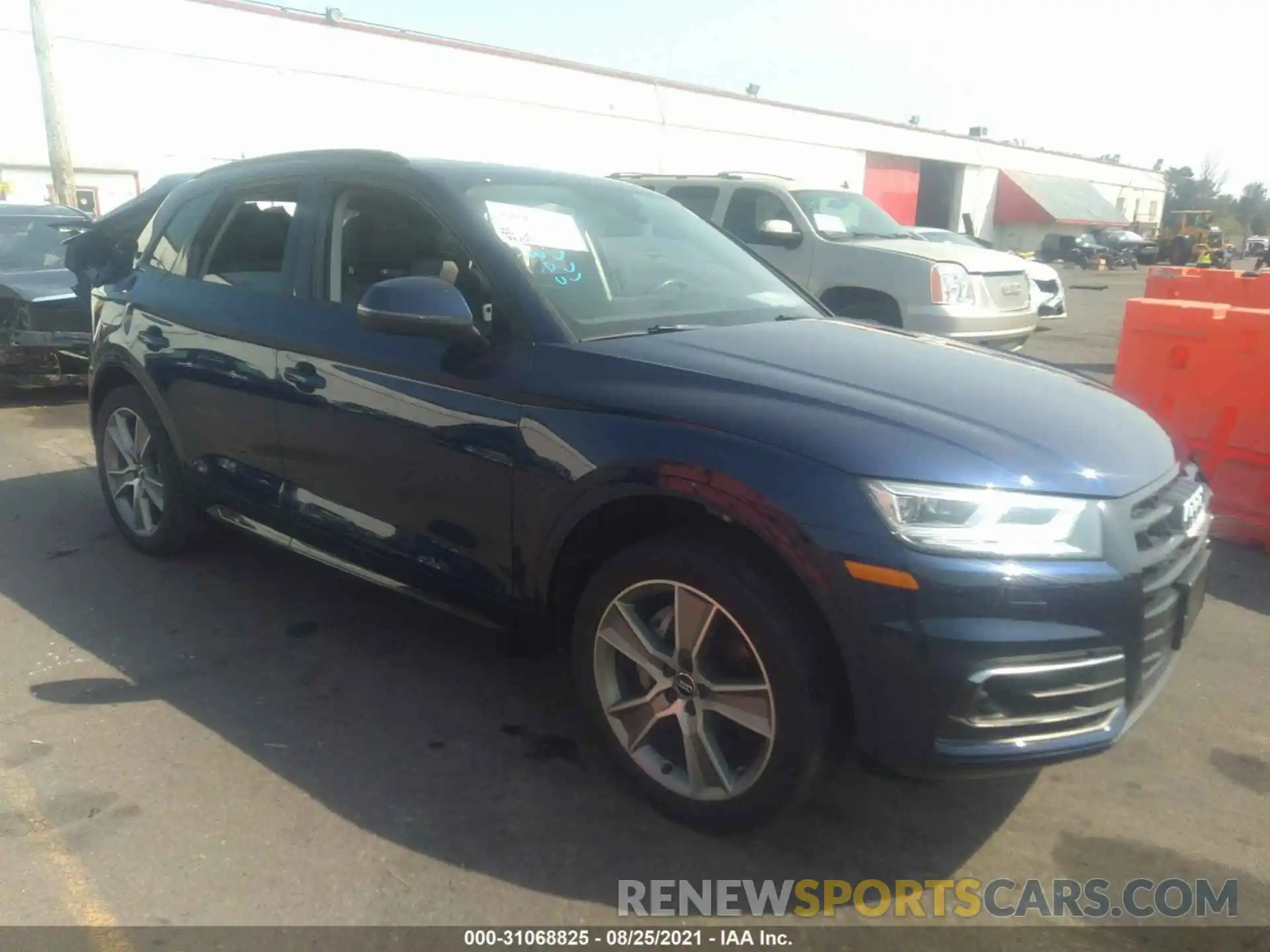 1 Photograph of a damaged car WA1CNAFY7K2122390 AUDI Q5 2019