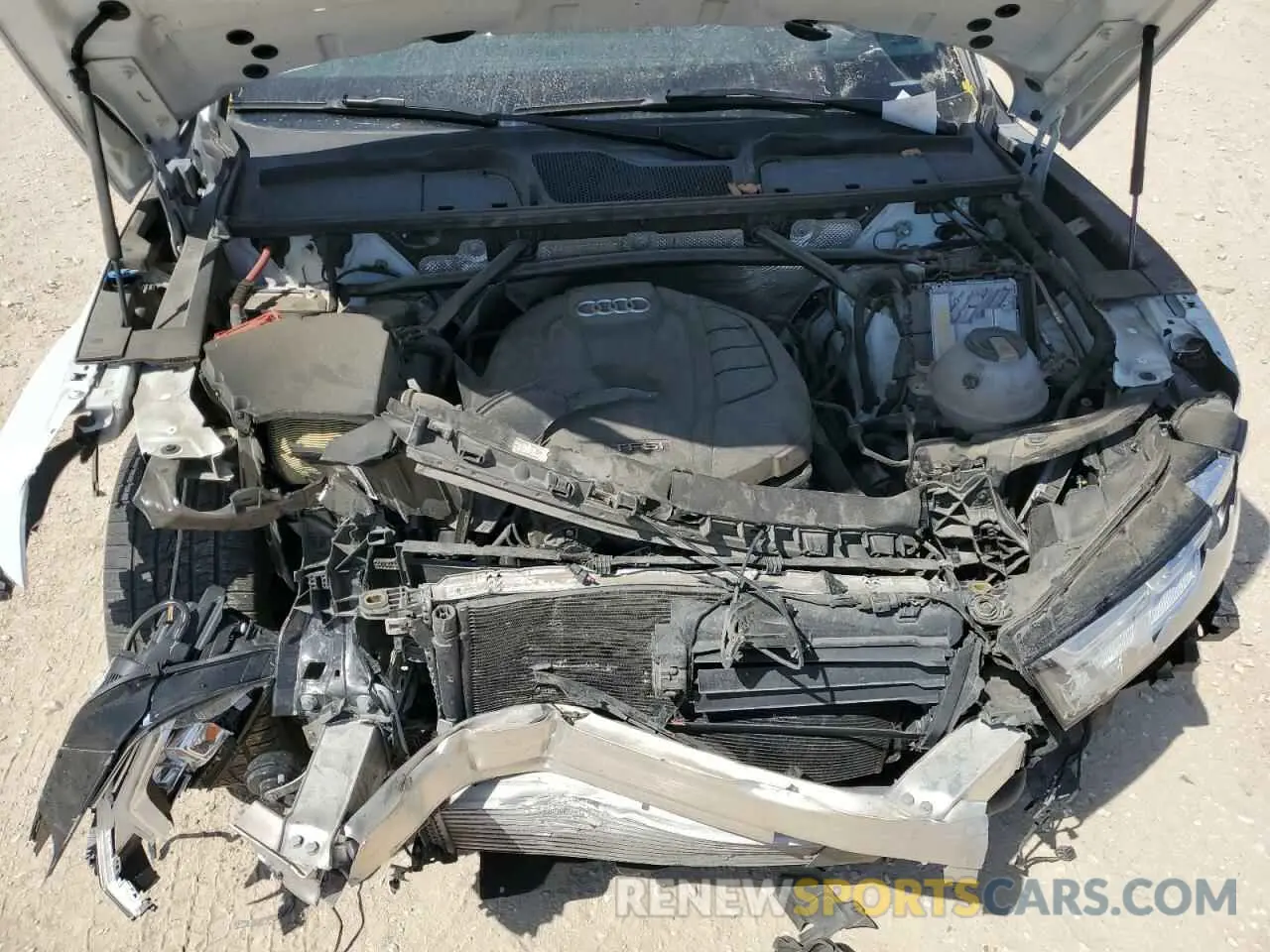 13 Photograph of a damaged car WA1CNAFY7K2132515 AUDI Q5 2019