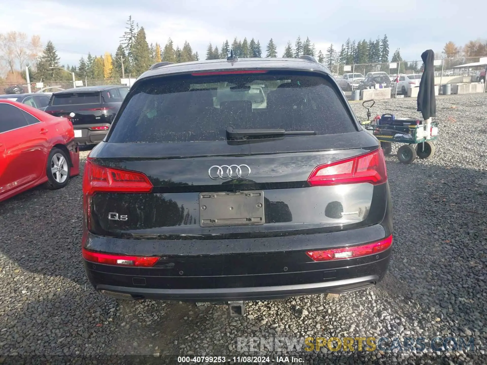 16 Photograph of a damaged car WA1CNAFY8K2082837 AUDI Q5 2019