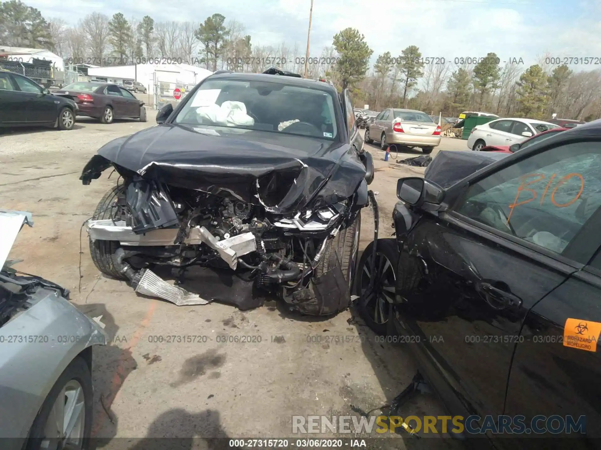 2 Photograph of a damaged car WA1CNAFY9K2118017 AUDI Q5 2019