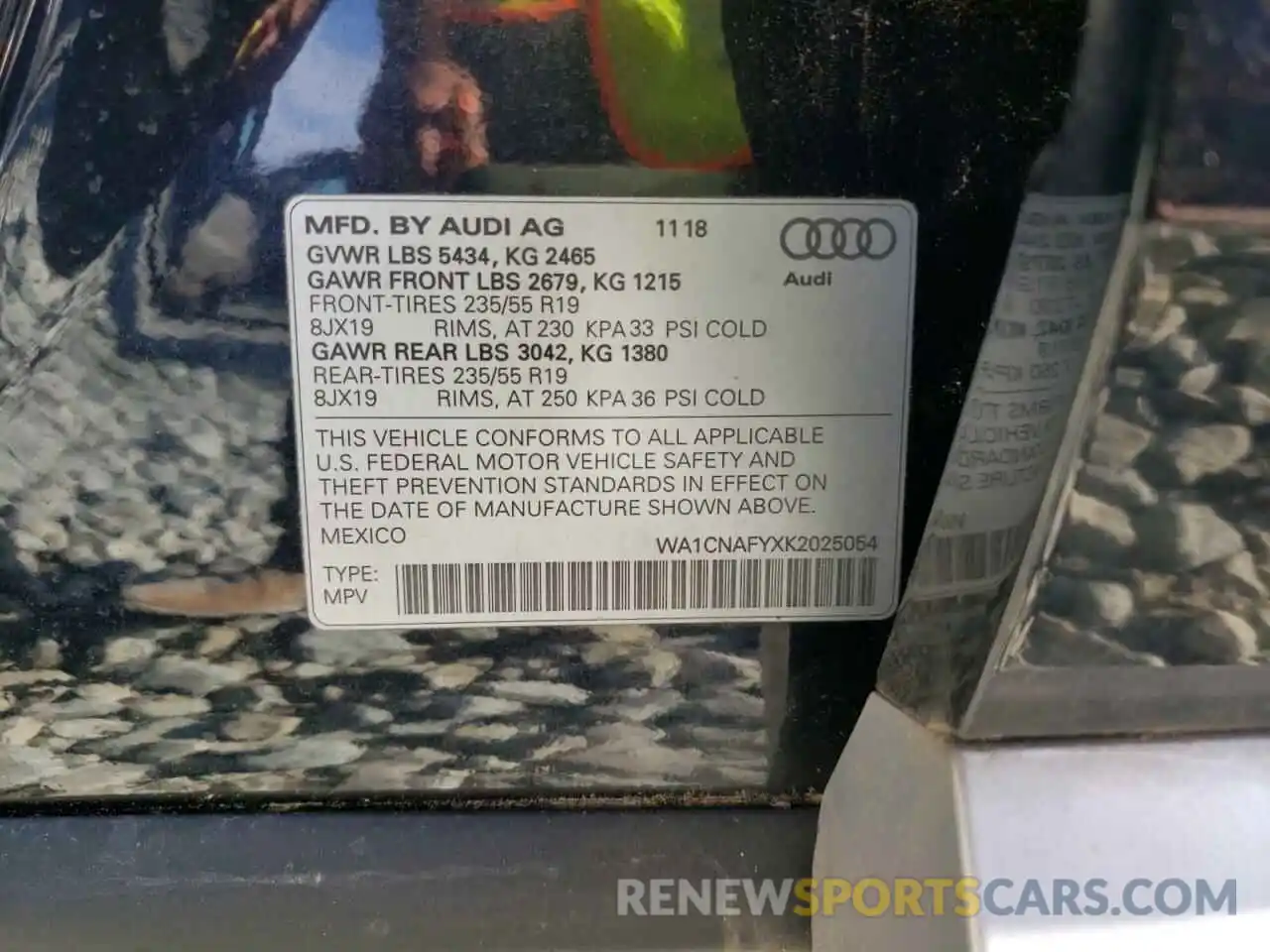 14 Photograph of a damaged car WA1CNAFYXK2025054 AUDI Q5 2019