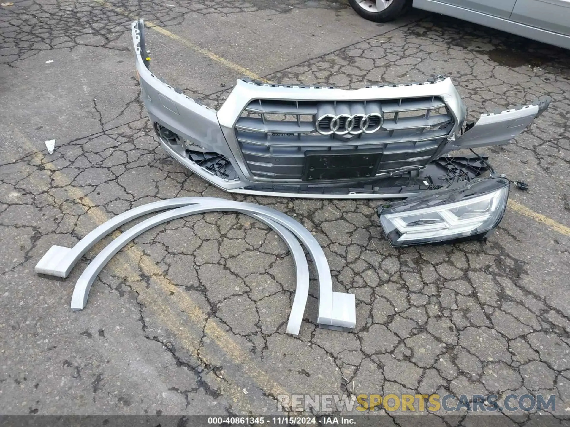 12 Photograph of a damaged car WA1CNAFYXK2034885 AUDI Q5 2019