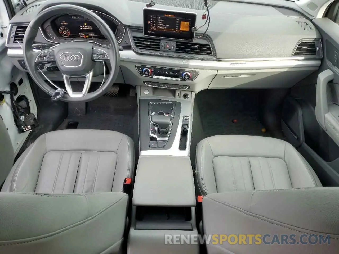 8 Photograph of a damaged car WA1CNAFYXK2076604 AUDI Q5 2019