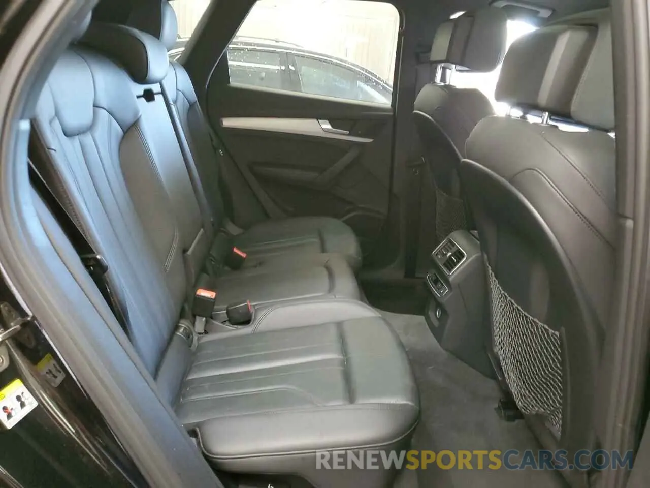 11 Photograph of a damaged car WA1FNAFY4K2109304 AUDI Q5 2019