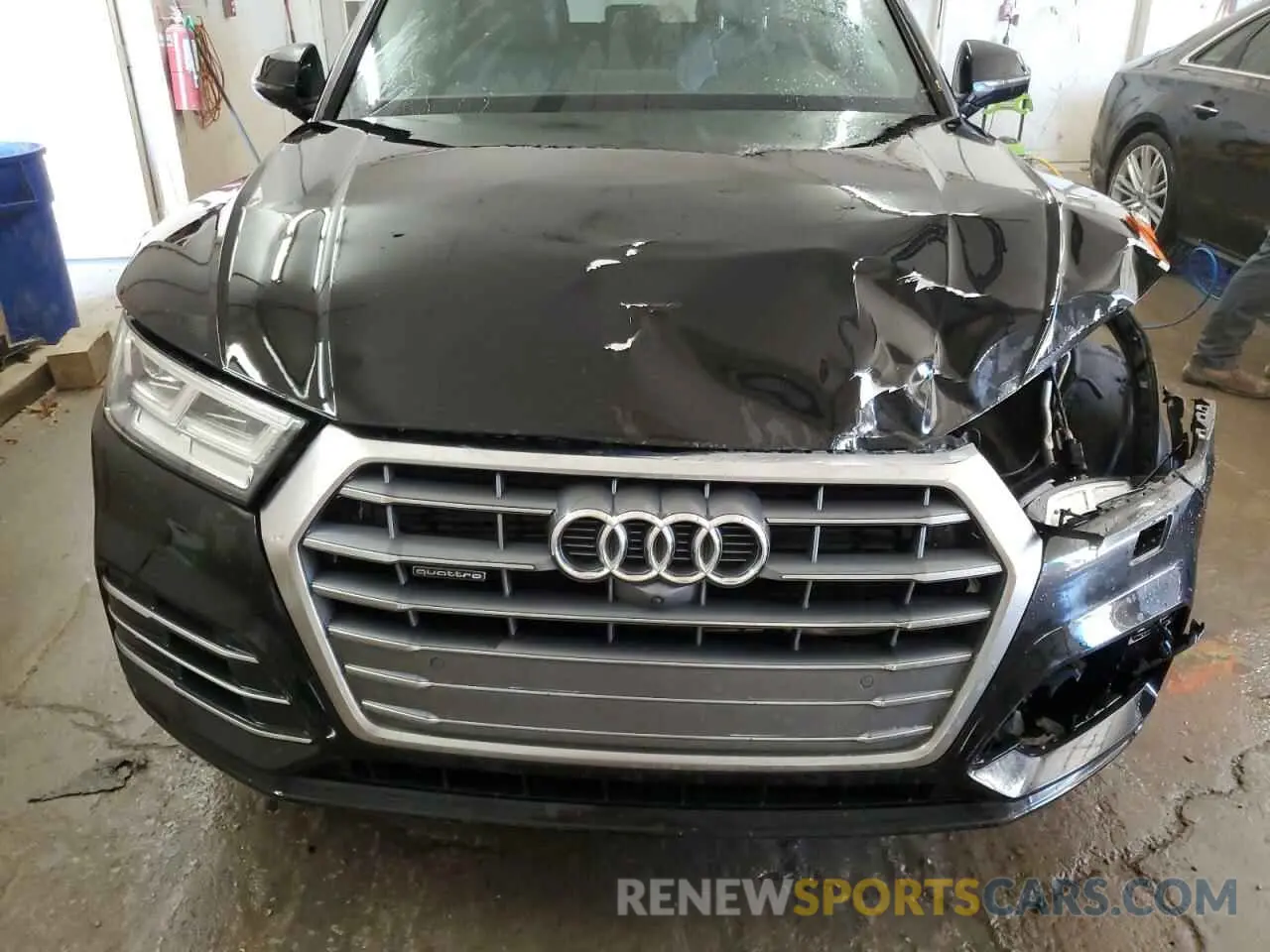 12 Photograph of a damaged car WA1FNAFY4K2109304 AUDI Q5 2019
