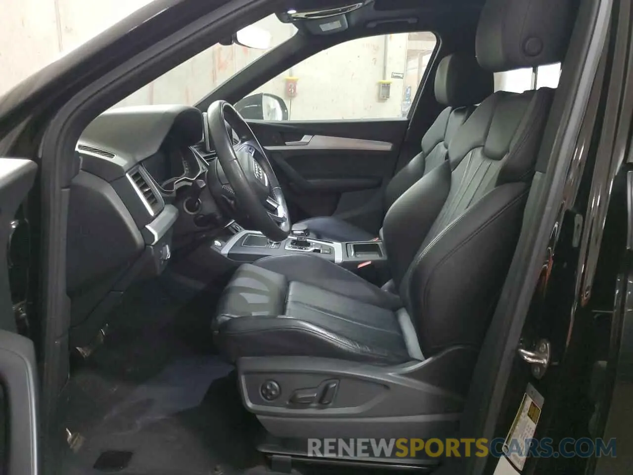 7 Photograph of a damaged car WA1FNAFY4K2109304 AUDI Q5 2019