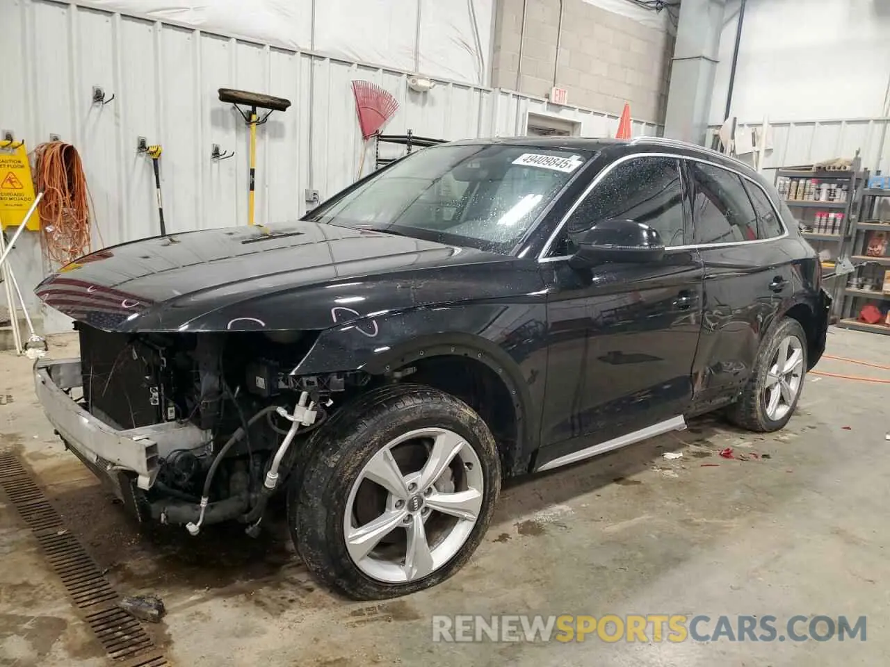 1 Photograph of a damaged car WA1ANAFY0L2032734 AUDI Q5 2020