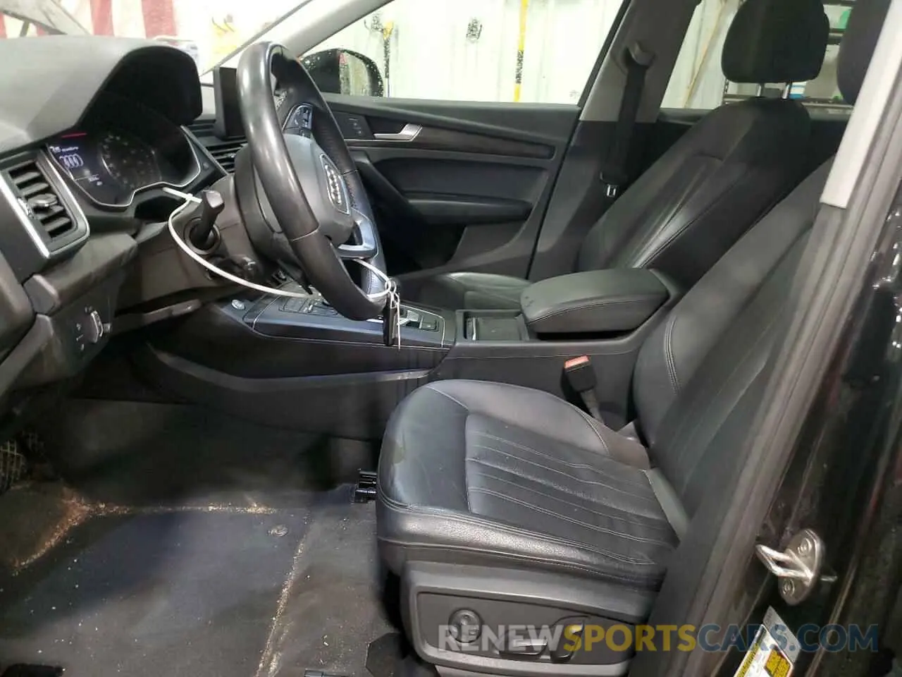 7 Photograph of a damaged car WA1ANAFY0L2032734 AUDI Q5 2020