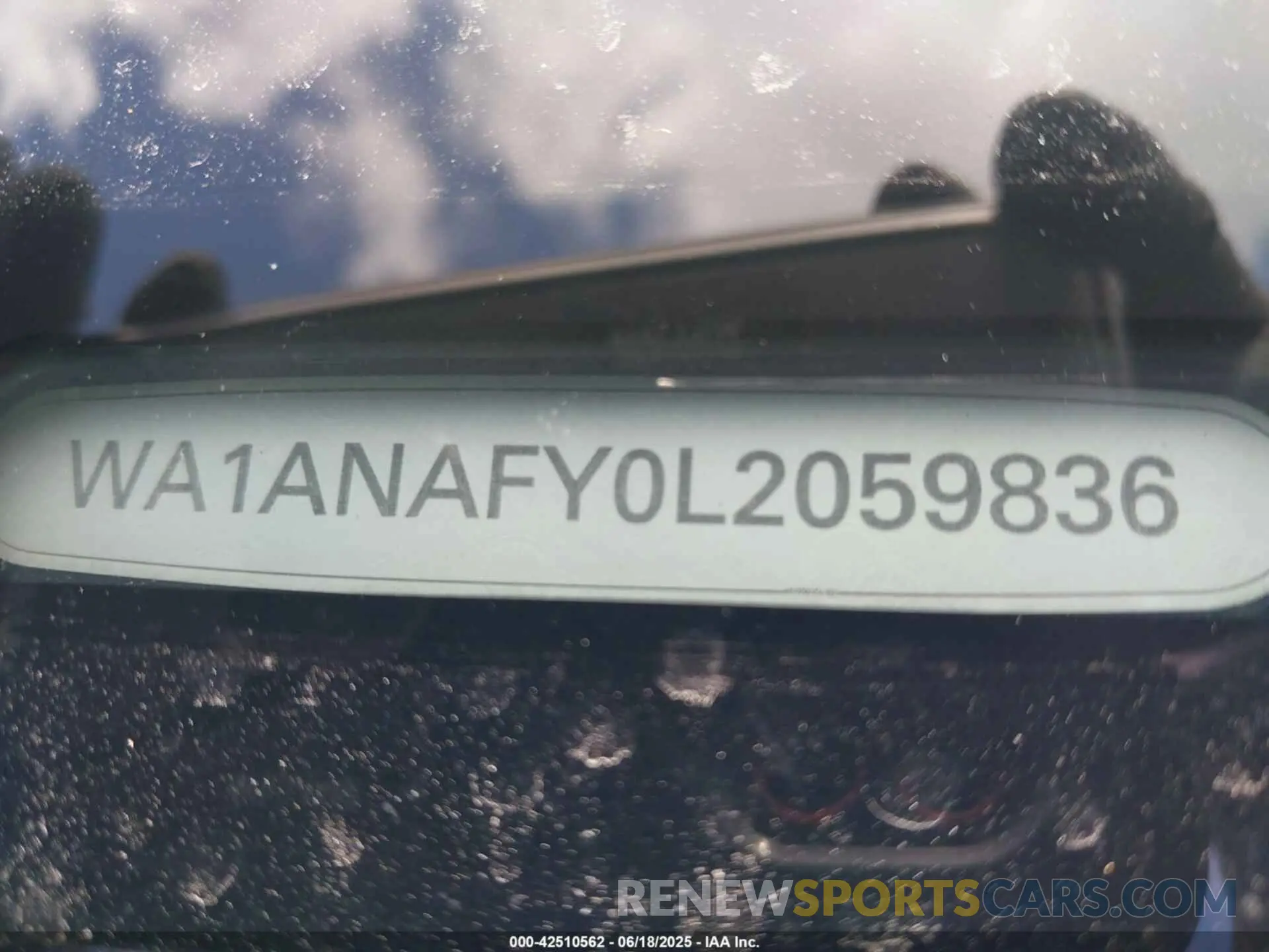 21 Photograph of a damaged car WA1ANAFY0L2059836 AUDI Q5 2020