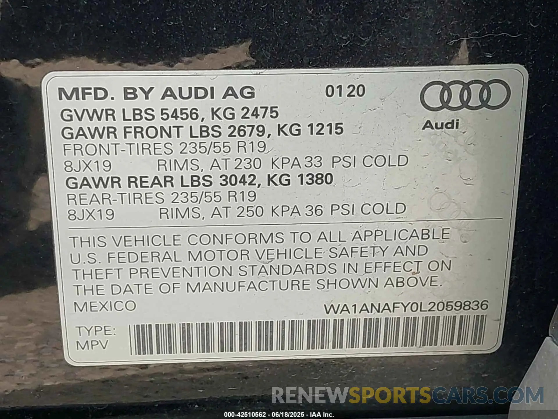 9 Photograph of a damaged car WA1ANAFY0L2059836 AUDI Q5 2020