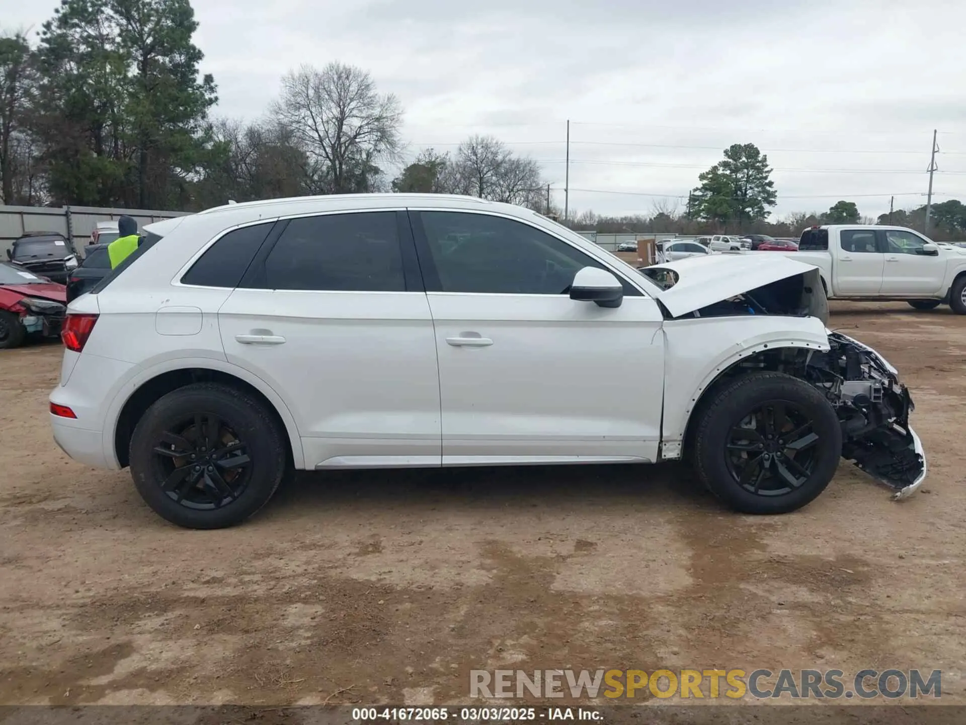 14 Photograph of a damaged car WA1ANAFY0L2071405 AUDI Q5 2020