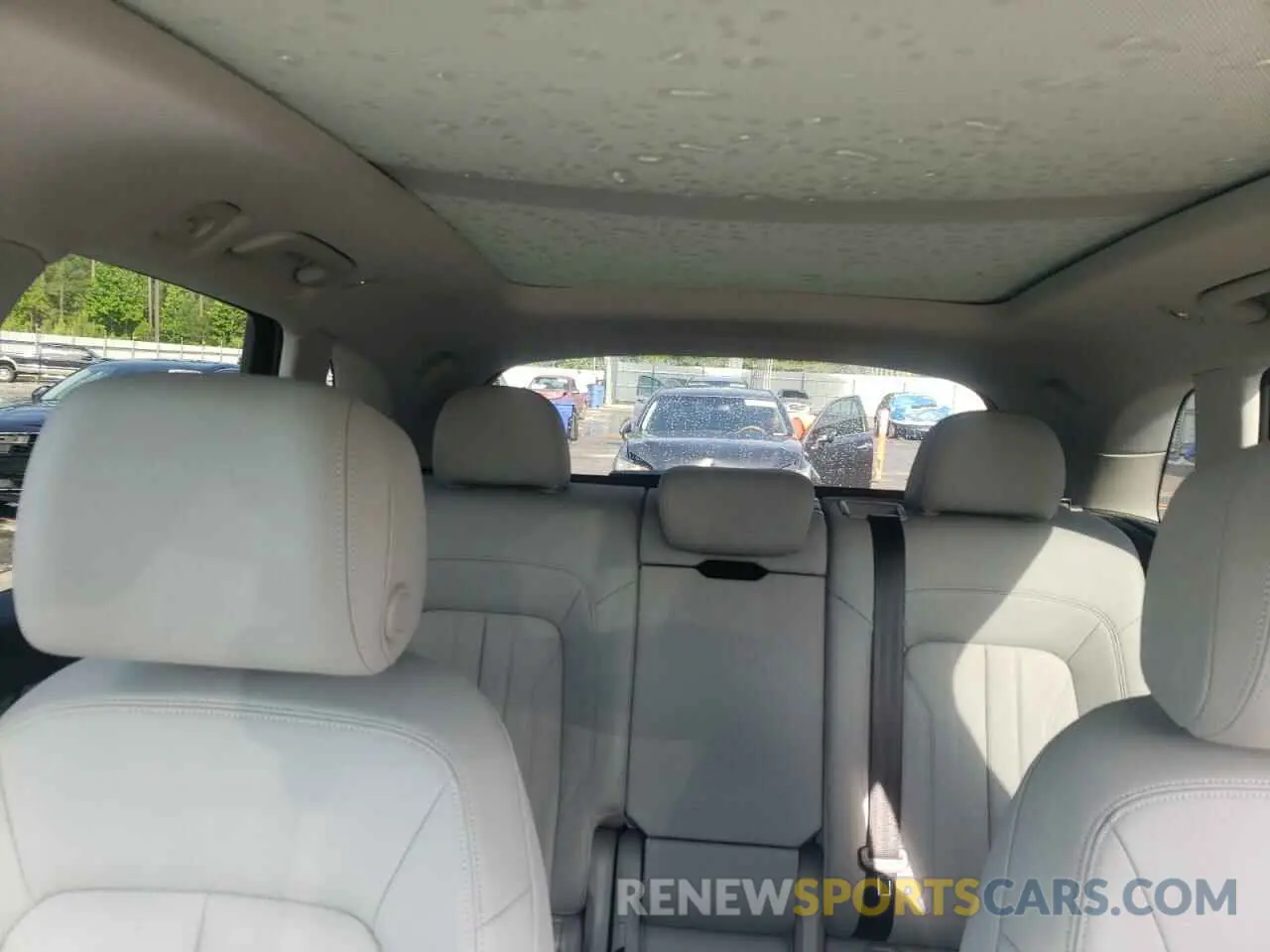 10 Photograph of a damaged car WA1ANAFY0L2080914 AUDI Q5 2020