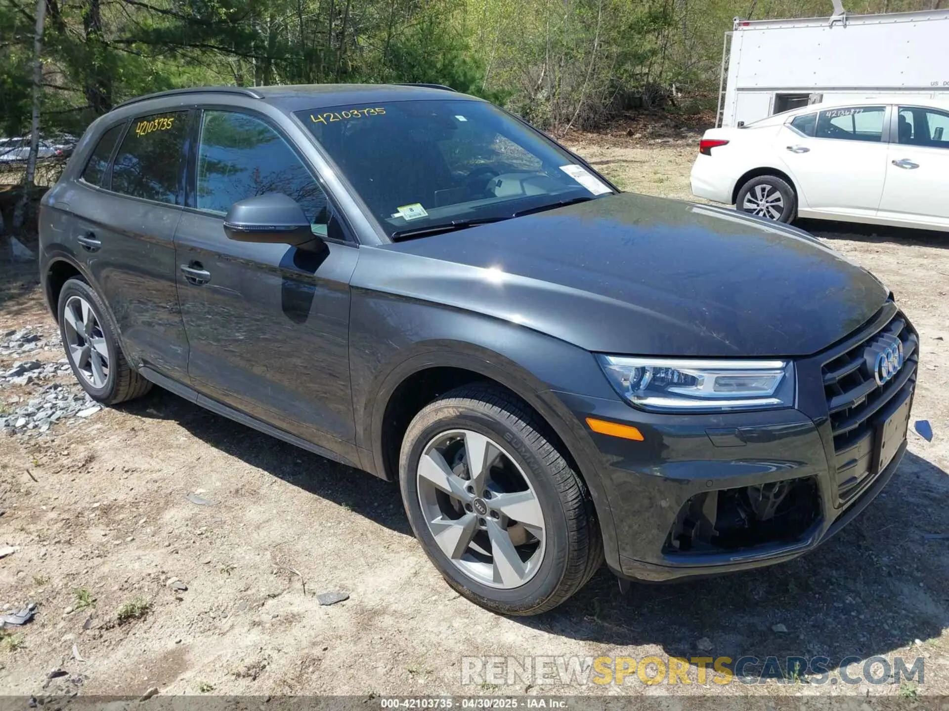 1 Photograph of a damaged car WA1ANAFY0L2116391 AUDI Q5 2020