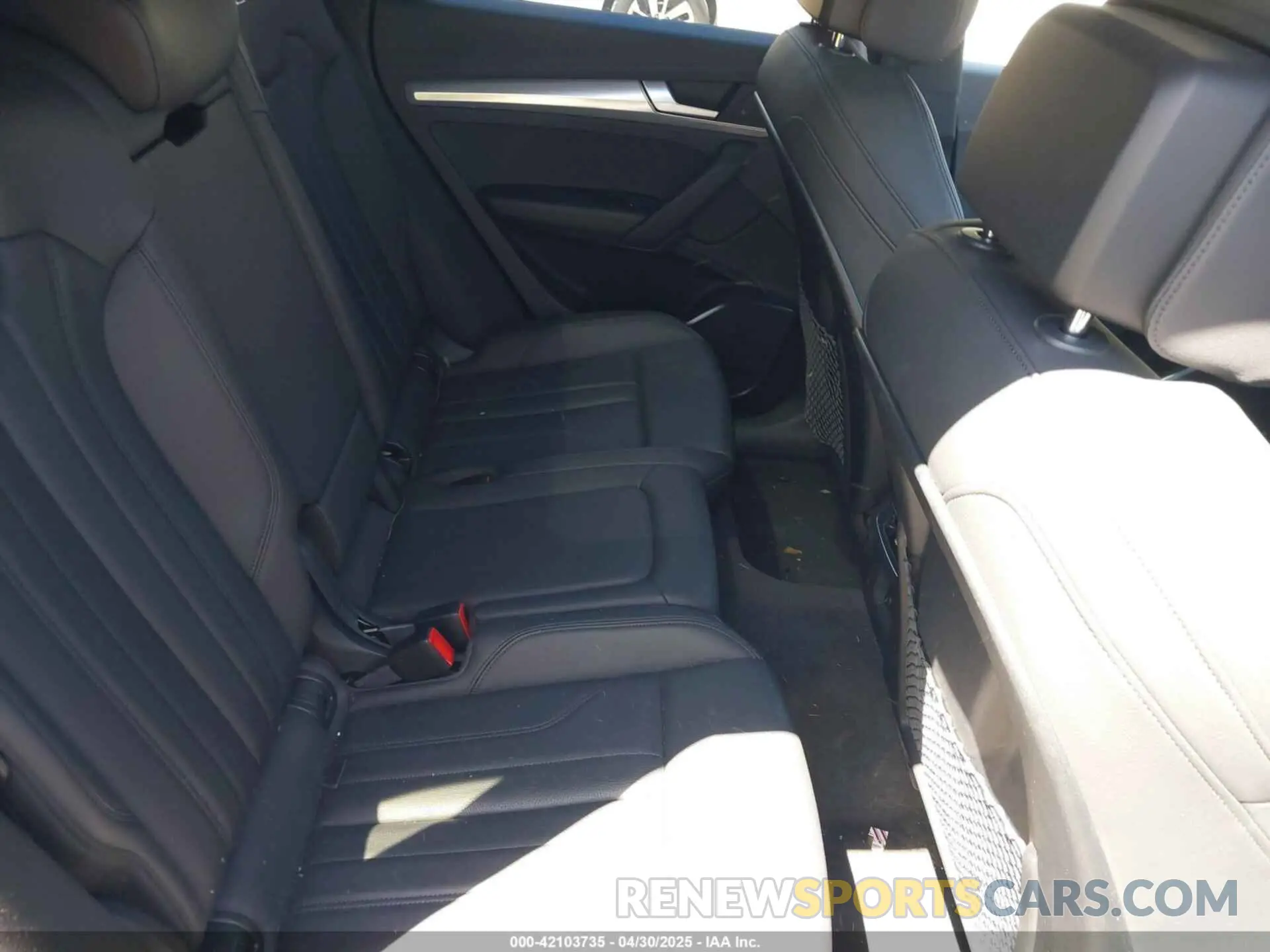 8 Photograph of a damaged car WA1ANAFY0L2116391 AUDI Q5 2020