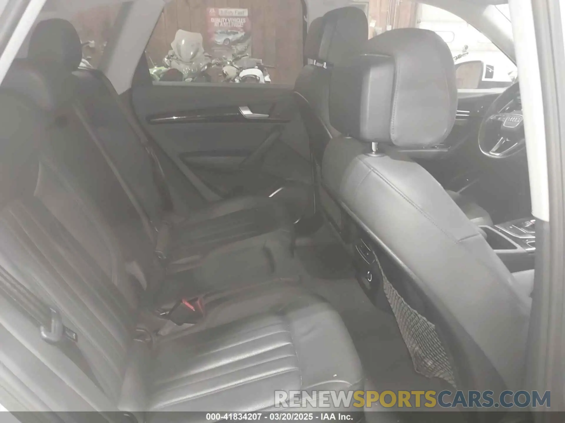 8 Photograph of a damaged car WA1ANAFY1L2028384 AUDI Q5 2020