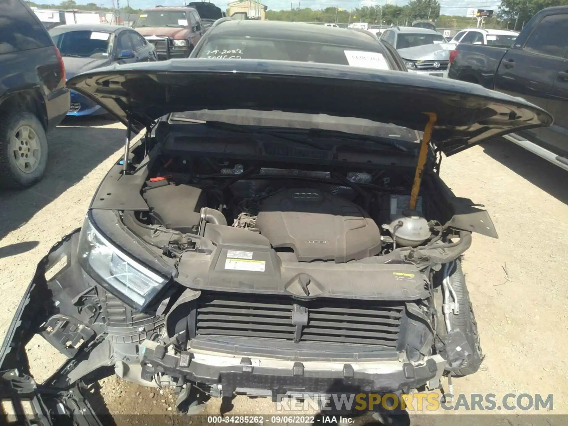 10 Photograph of a damaged car WA1ANAFY1L2067069 AUDI Q5 2020