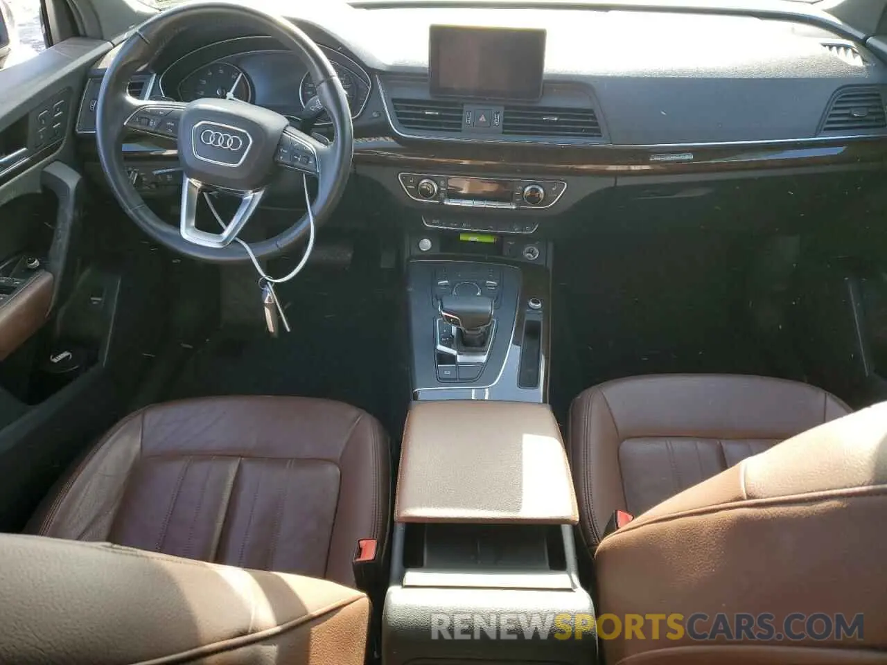 8 Photograph of a damaged car WA1ANAFY1L2095504 AUDI Q5 2020