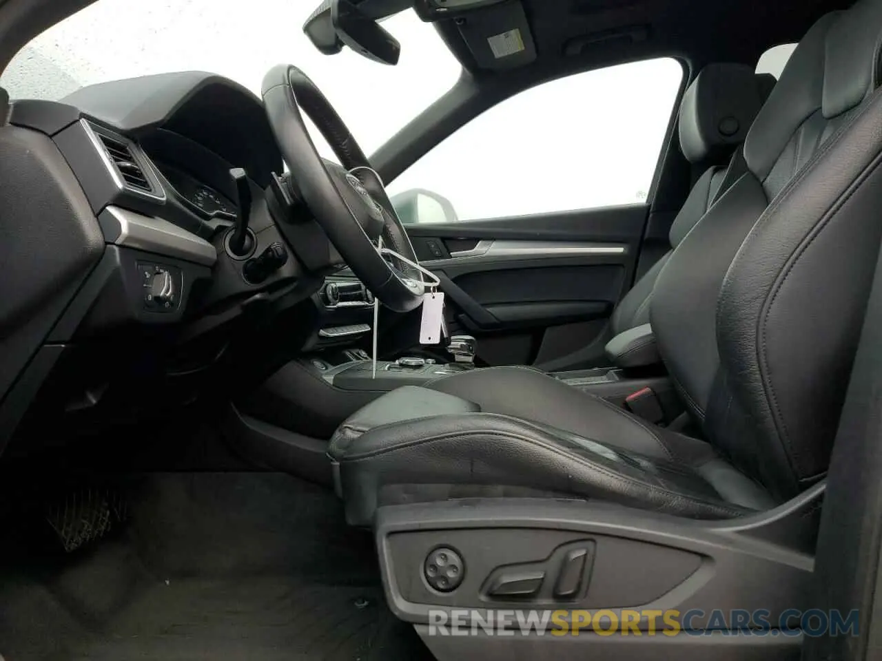 7 Photograph of a damaged car WA1ANAFY1L2098550 AUDI Q5 2020