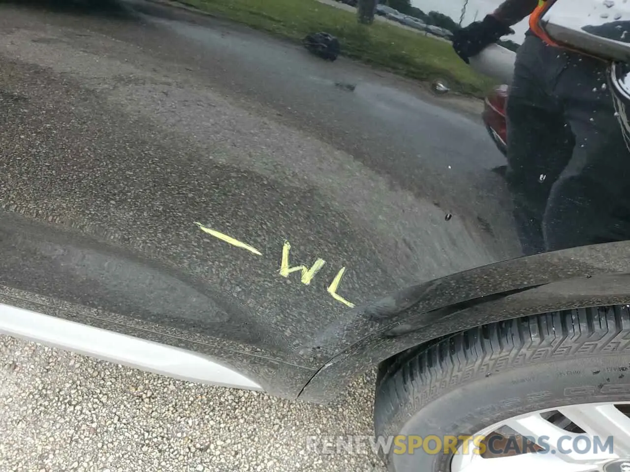 13 Photograph of a damaged car WA1ANAFY2L2019094 AUDI Q5 2020