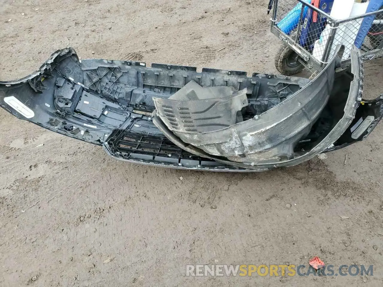 13 Photograph of a damaged car WA1ANAFY2L2069963 AUDI Q5 2020
