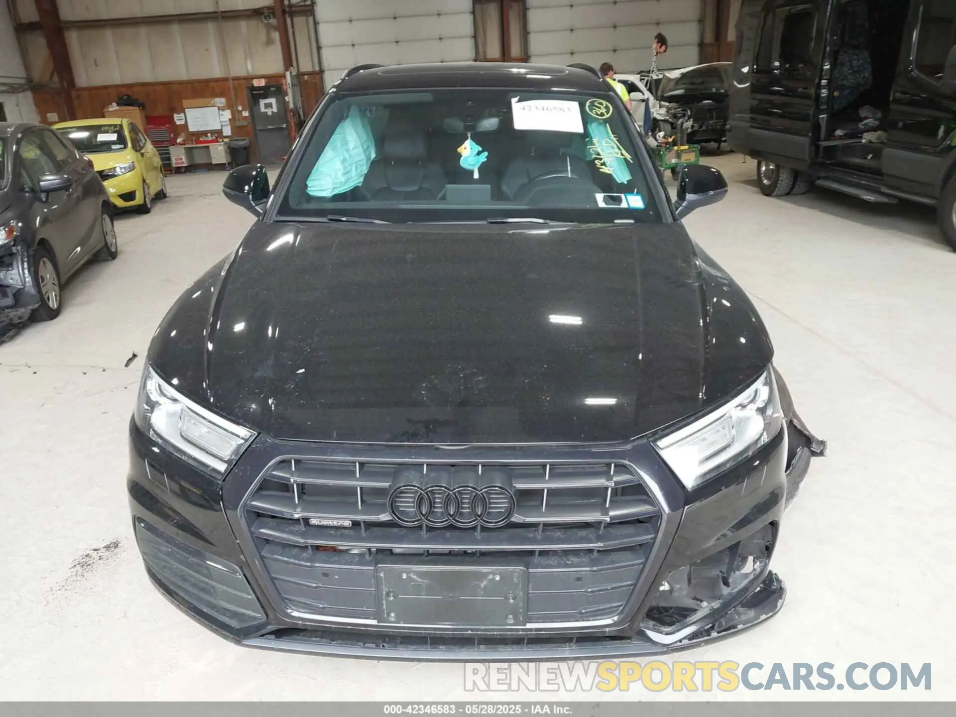 12 Photograph of a damaged car WA1ANAFY2L2076217 AUDI Q5 2020