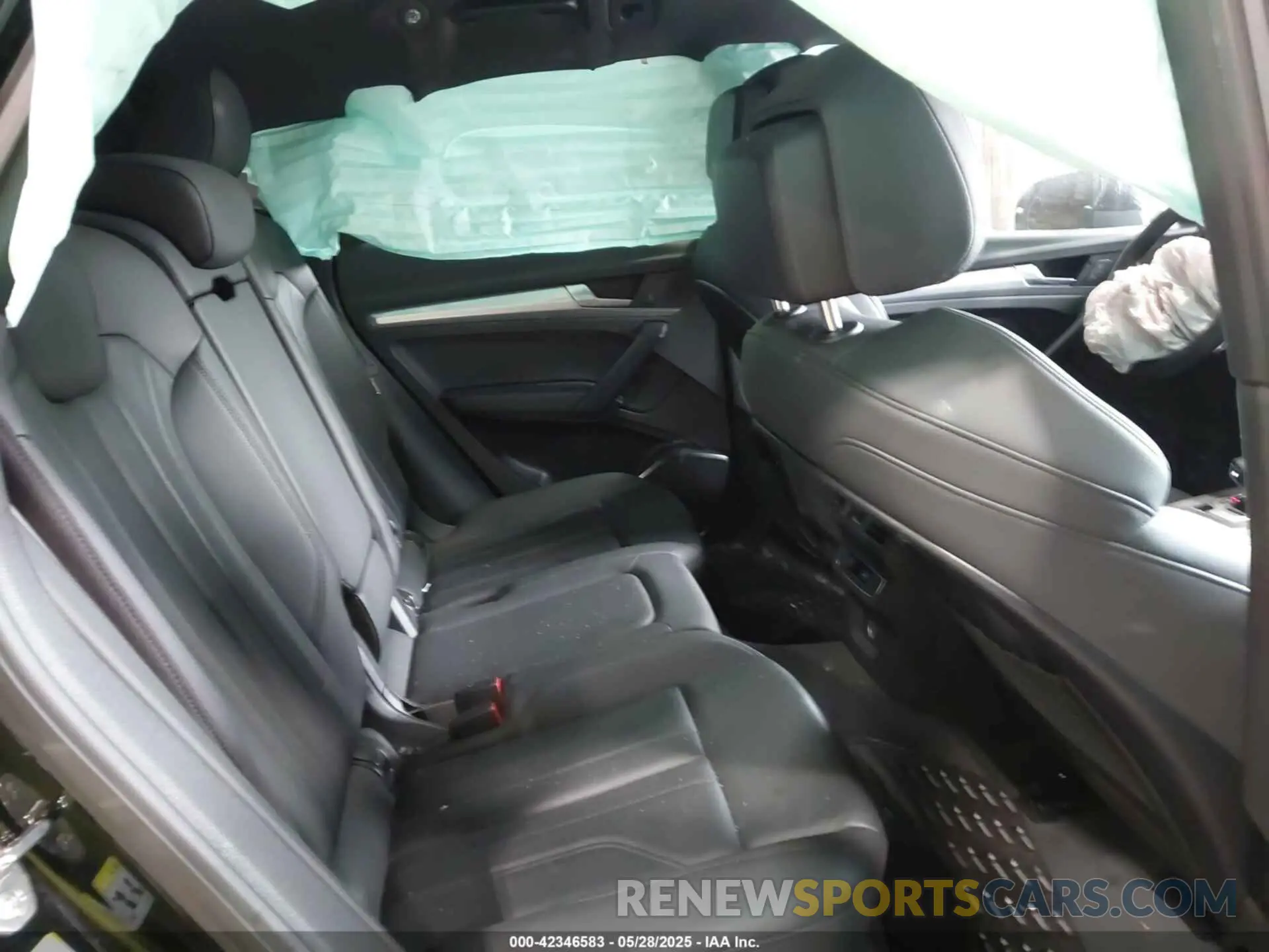 8 Photograph of a damaged car WA1ANAFY2L2076217 AUDI Q5 2020
